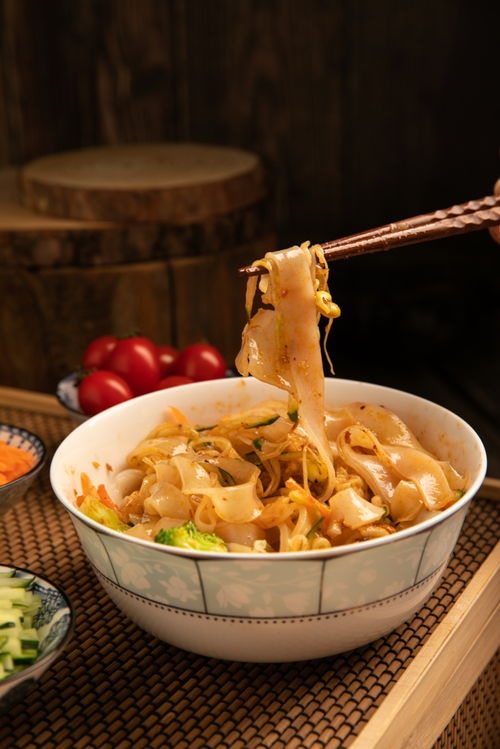 爽口劲道凉皮特色小吃面食美食摄影图 摄影
