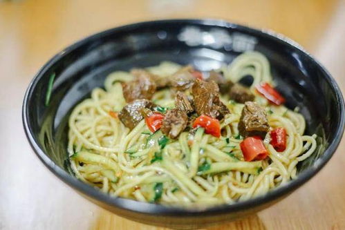 消夏,来碗凉皮凉面,店铺已为你盘点