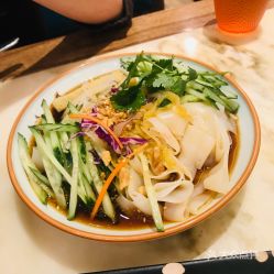北疆饭店 晶品店 的新疆凉皮好不好吃 用户评价口味怎么样 上海美食新疆凉皮实拍图片 大众点评