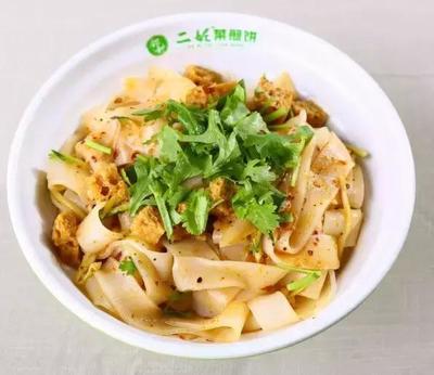 舌尖上的美食 提到凉皮,我脑中第一反应的就是二!妮!凉!皮!