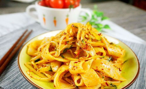 零基础自制凉皮 2元成本做出7张，轻松在家“创业”